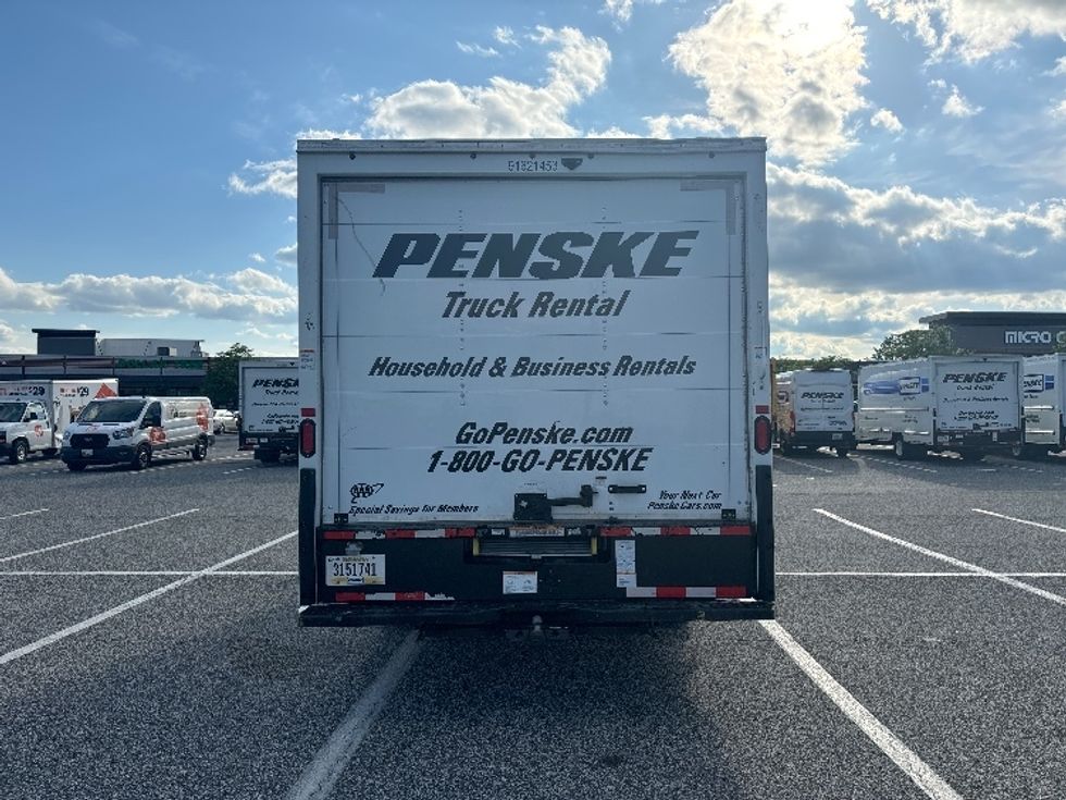 Light Duty Box Truck-Light and Medium Duty Trucks-GMC-2021-Savana G33903-Essex-MD-71,195\n\t\tmiles-$ 31,750 - Image 7