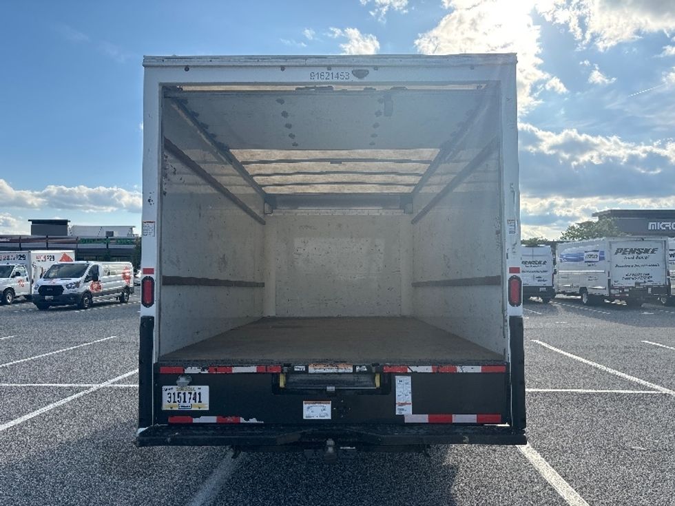 Light Duty Box Truck-Light and Medium Duty Trucks-GMC-2021-Savana G33903-Essex-MD-71,195\n\t\tmiles-$ 31,750 - Image 8