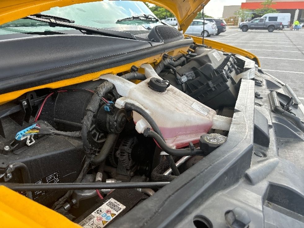 Light Duty Box Truck-Light and Medium Duty Trucks-GMC-2021-Savana G33903-Essex-MD-74,610\n\t\tmiles-$ 27,000 - Image 22