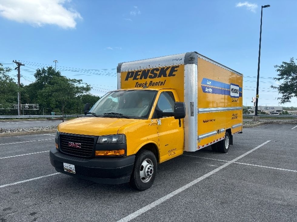 Light Duty Box Truck-Light and Medium Duty Trucks-GMC-2021-Savana G33903-Essex-MD-74,610\n\t\tmiles-$ 27,000 - Image 3