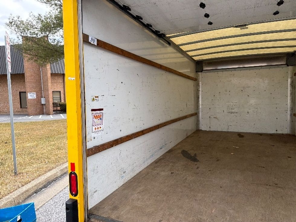 Light Duty Box Truck-Light and Medium Duty Trucks-GMC-2021-Savana G33903-Essex-MD-92,101\n\t\tmiles-$ 26,500 - Image 10