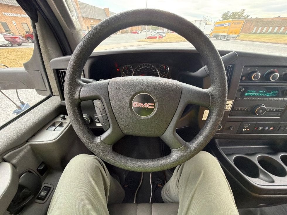 Light Duty Box Truck-Light and Medium Duty Trucks-GMC-2021-Savana G33903-Essex-MD-92,101\n\t\tmiles-$ 26,500 - Image 16