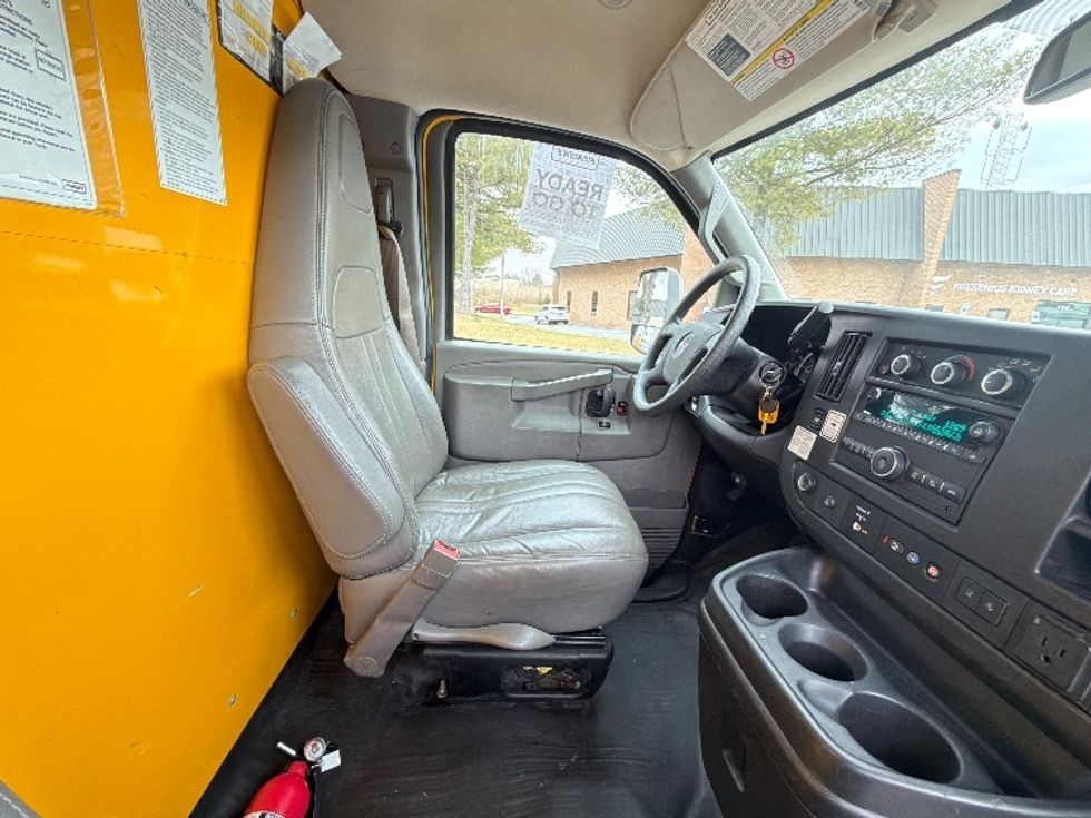 Light Duty Box Truck-Light and Medium Duty Trucks-GMC-2021-Savana G33903-Essex-MD-92,101\n\t\tmiles-$ 26,500 - Image 20