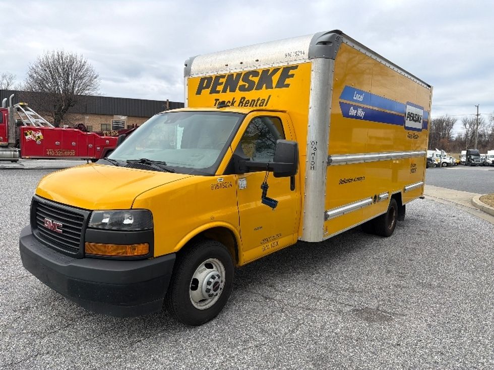 Light Duty Box Truck-Light and Medium Duty Trucks-GMC-2021-Savana G33903-Essex-MD-92,101\n\t\tmiles-$ 26,500 - Image 3