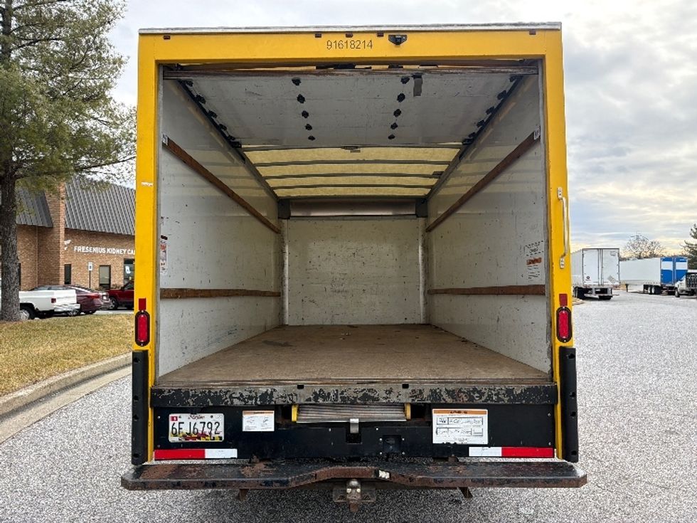 Light Duty Box Truck-Light and Medium Duty Trucks-GMC-2021-Savana G33903-Essex-MD-92,101\n\t\tmiles-$ 26,500 - Image 7