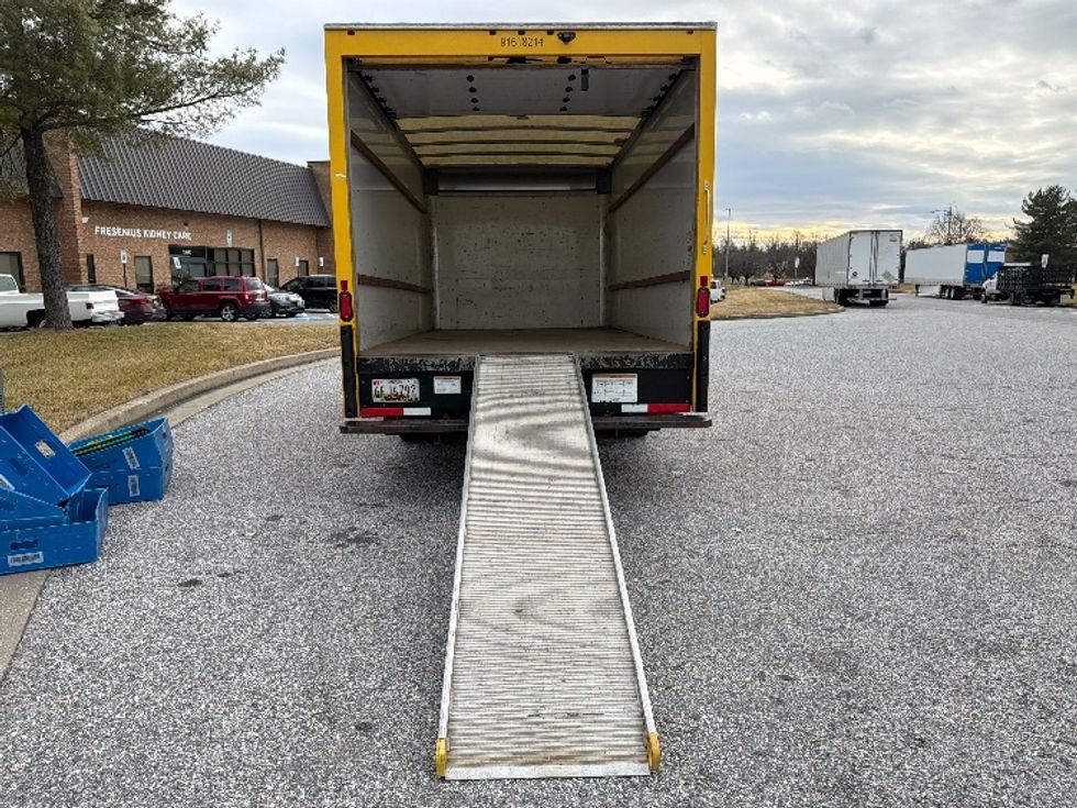 Light Duty Box Truck-Light and Medium Duty Trucks-GMC-2021-Savana G33903-Essex-MD-92,101\n\t\tmiles-$ 26,500 - Image 8