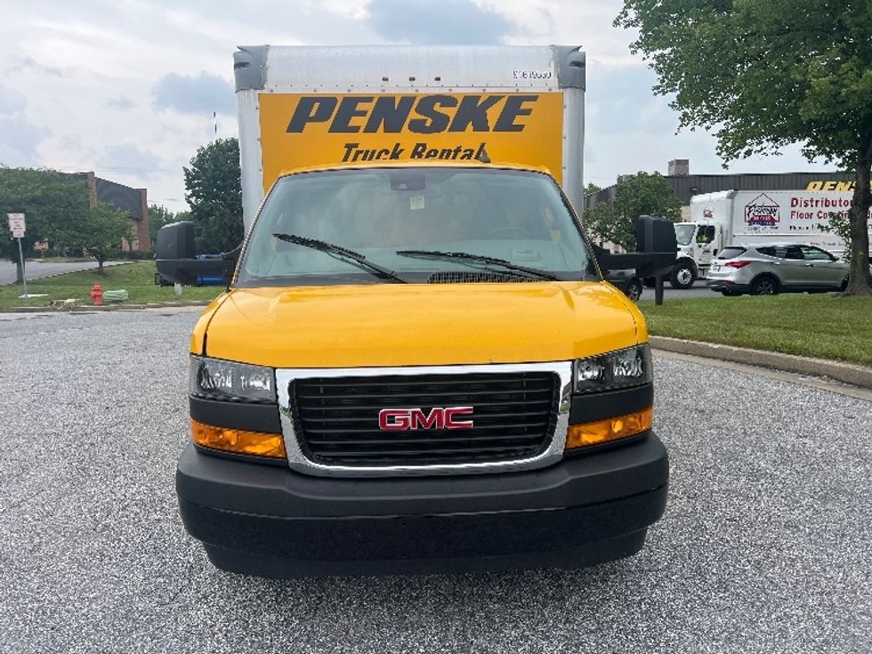 Light Duty Box Truck-Light and Medium Duty Trucks-GMC-2021-Savana G33903-Essex-MD-94,914\n\t\tmiles-$ 25,000 - Image 2