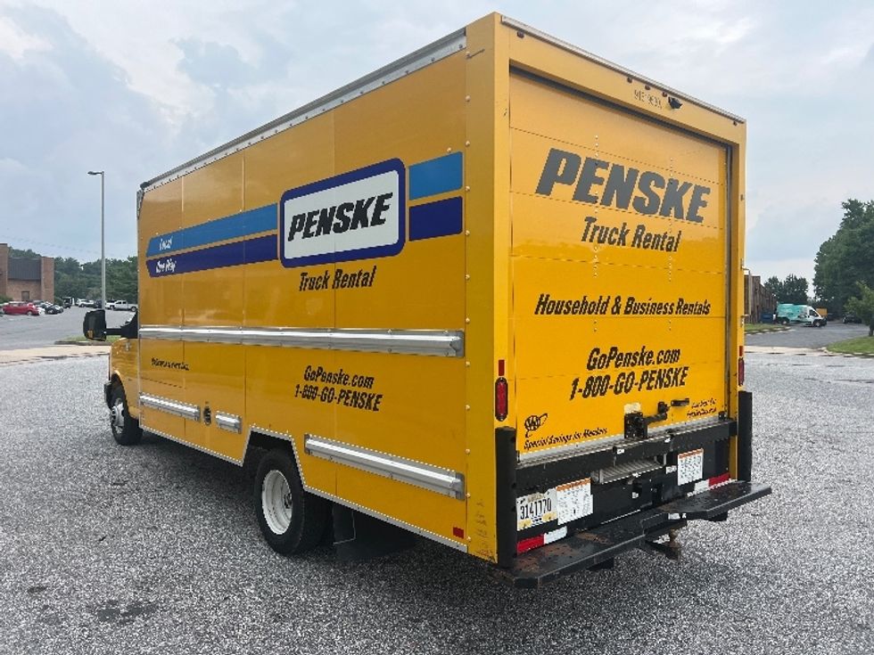 Light Duty Box Truck-Light and Medium Duty Trucks-GMC-2021-Savana G33903-Essex-MD-94,914\n\t\tmiles-$ 25,000 - Image 6