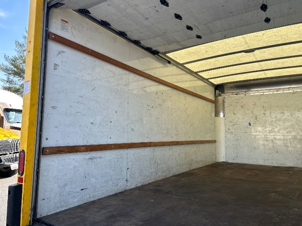 Light Duty Box Truck-Light and Medium Duty Trucks-GMC-2021-Savana G33903-Essex-MD-97,924\n\t\tmiles-$ 26,000 - Image 11