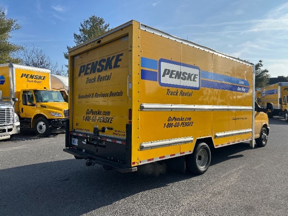 Light Duty Box Truck-Light and Medium Duty Trucks-GMC-2021-Savana G33903-Essex-MD-97,924\n\t\tmiles-$ 26,000 - Image 13