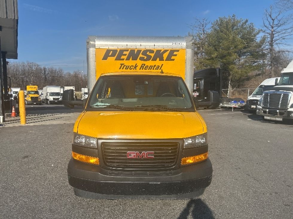 Light Duty Box Truck-Light and Medium Duty Trucks-GMC-2021-Savana G33903-Essex-MD-97,924\n\t\tmiles-$ 26,000 - Image 2