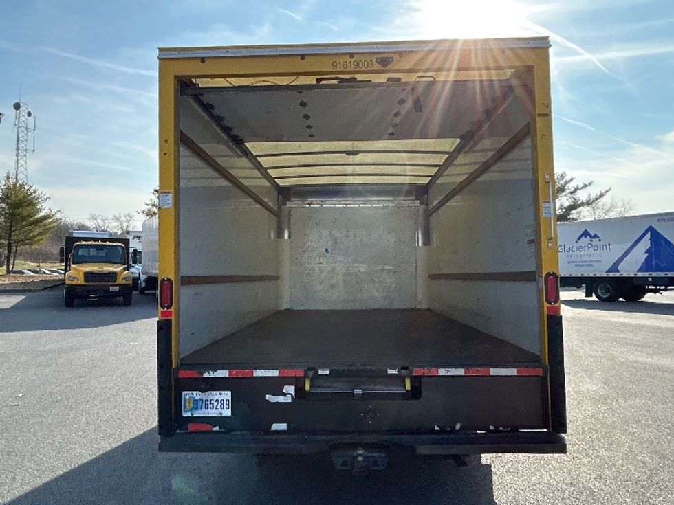 Light Duty Box Truck-Light and Medium Duty Trucks-GMC-2021-Savana G33903-Essex-MD-97,924\n\t\tmiles-$ 26,000 - Image 8