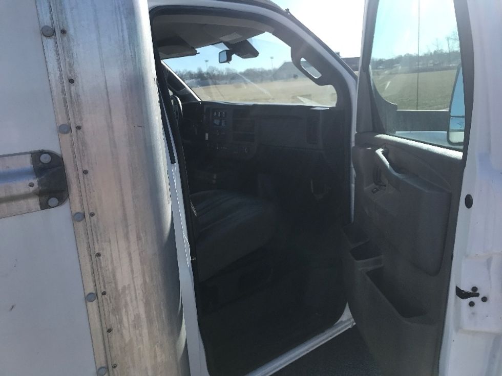 Light Duty Box Truck-Light and Medium Duty Trucks-GMC-2021-Savana G33903-Evansville-IN-107,192\n\t\tmiles-$ 29,000 - Image 20