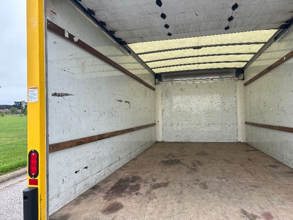 Light Duty Box Truck-Light and Medium Duty Trucks-GMC-2021-Savana G33903-Evansville-IN-77,940\n\t\tmiles-$ 26,750 - Image 10