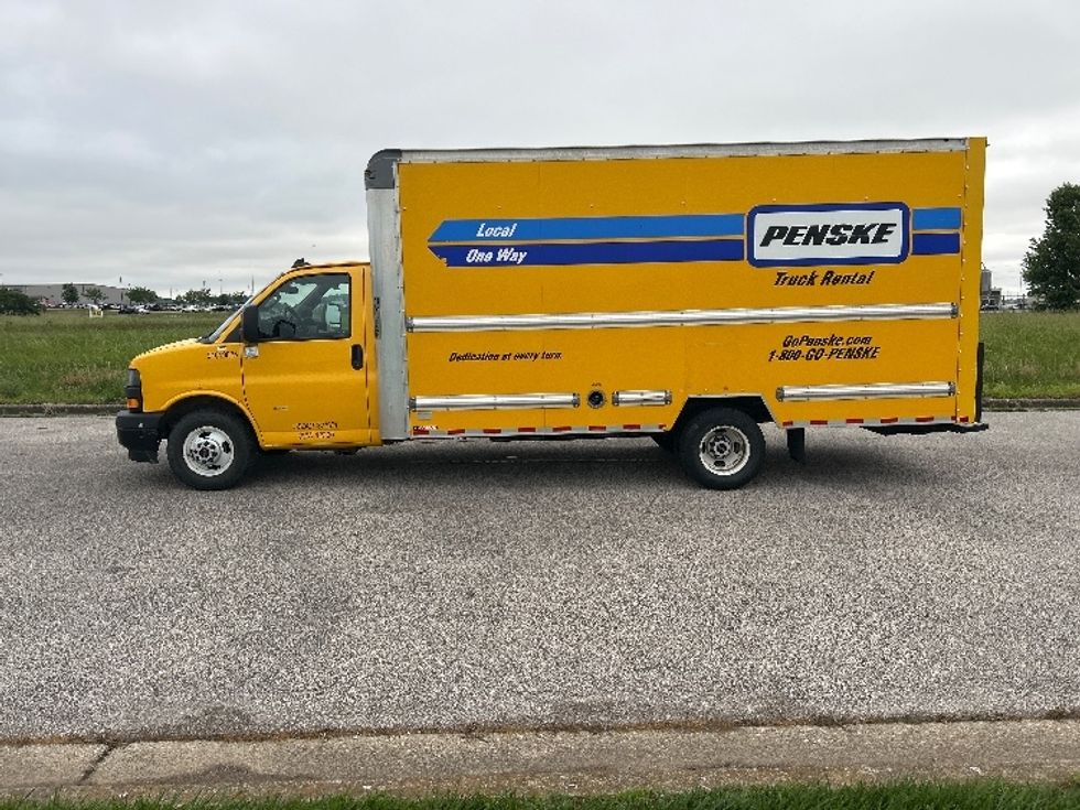 Light Duty Box Truck-Light and Medium Duty Trucks-GMC-2021-Savana G33903-Evansville-IN-77,940\n\t\tmiles-$ 26,750 - Image 4