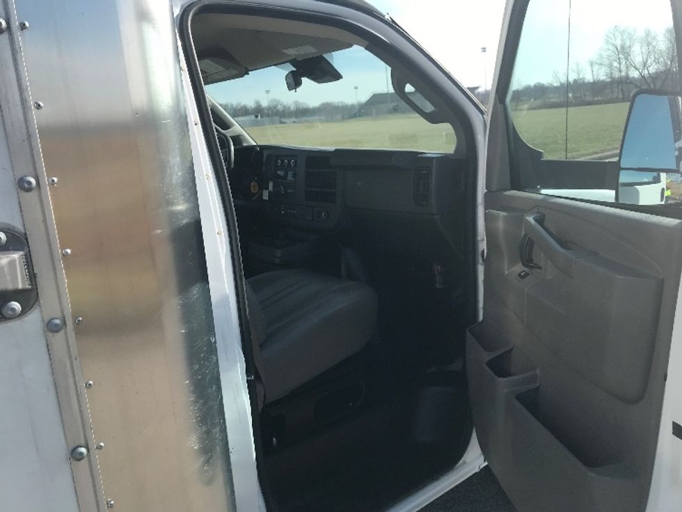 Light Duty Box Truck-Light and Medium Duty Trucks-GMC-2021-Savana G33903-Evansville-IN-95,307\n\t\tmiles-$ 29,000 - Image 20