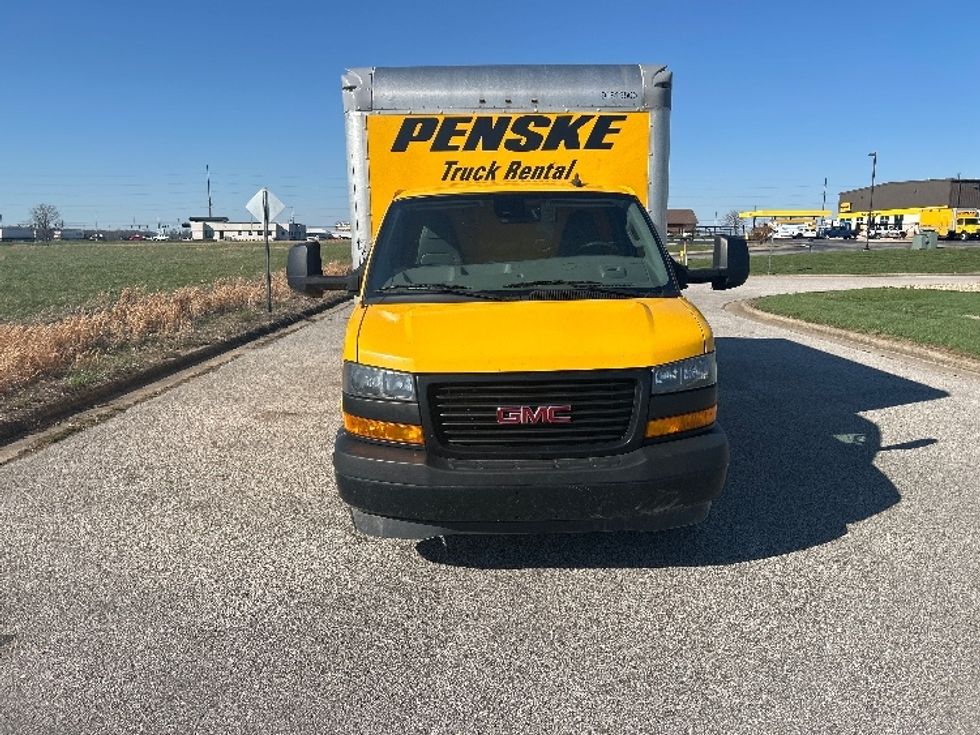 Light Duty Box Truck-Light and Medium Duty Trucks-GMC-2021-Savana G33903-Evansville-IN-98,198\n\t\tmiles-$ 25,500 - Image 2