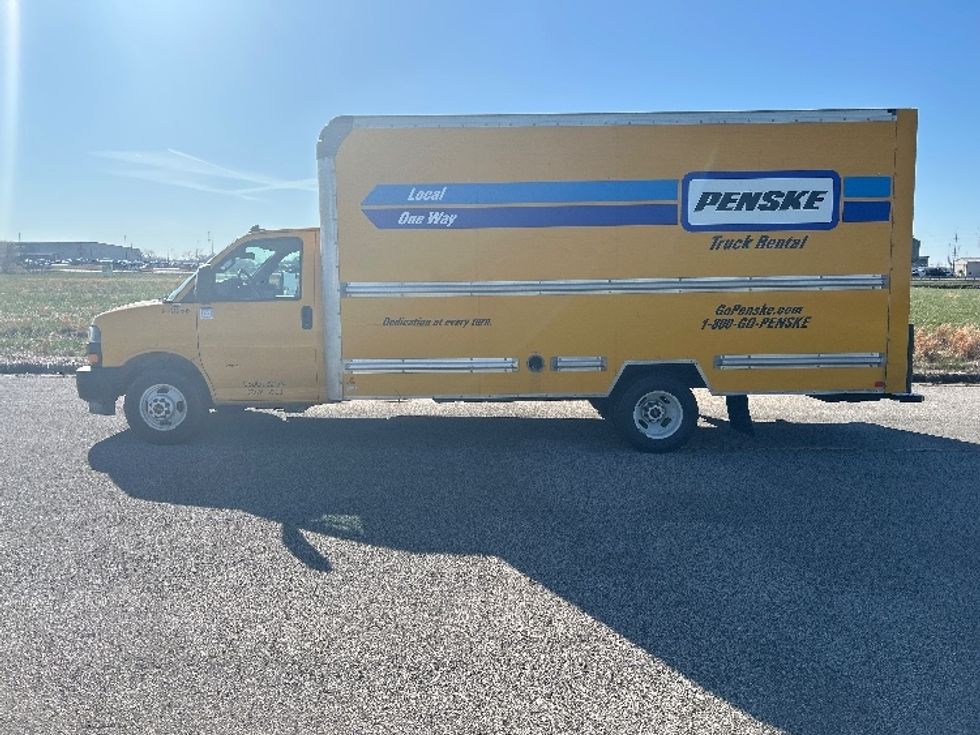 Light Duty Box Truck-Light and Medium Duty Trucks-GMC-2021-Savana G33903-Evansville-IN-98,198\n\t\tmiles-$ 25,500 - Image 4