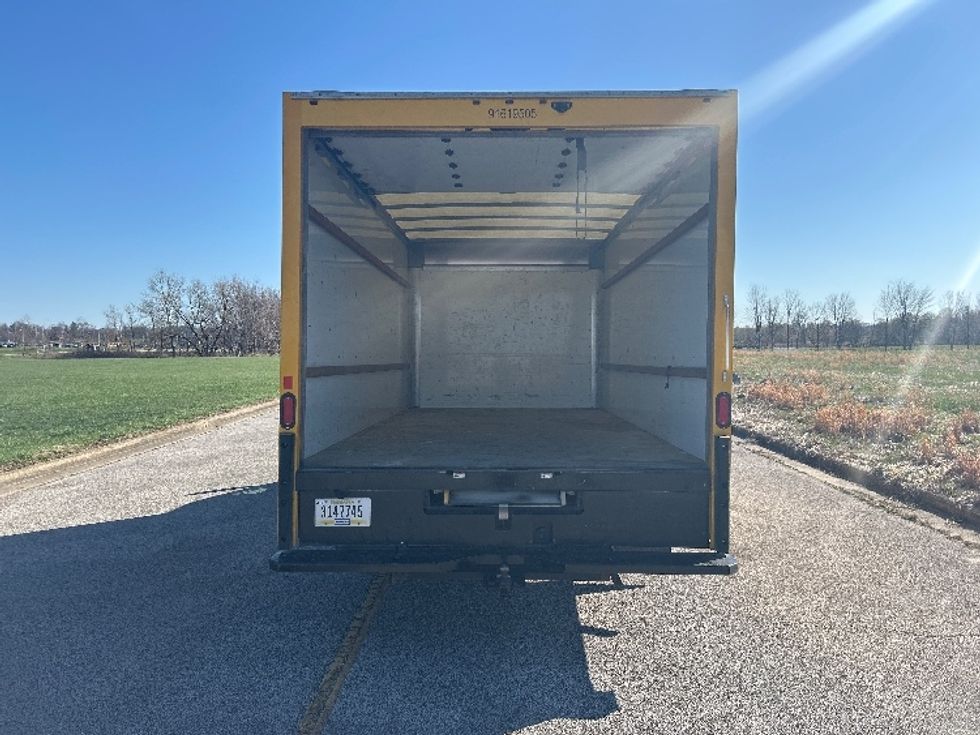Light Duty Box Truck-Light and Medium Duty Trucks-GMC-2021-Savana G33903-Evansville-IN-98,198\n\t\tmiles-$ 25,500 - Image 8
