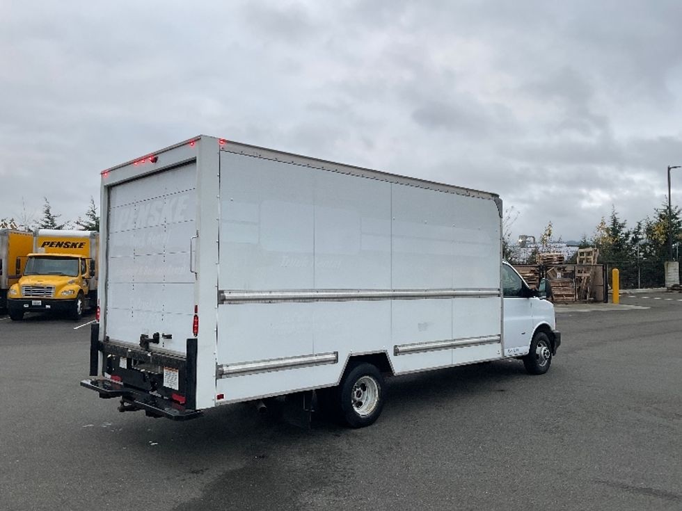 Light Duty Box Truck-Light and Medium Duty Trucks-GMC-2021-Savana G33903-Everett-WA-105,551\n\t\tmiles-$ 30,000 - Image 11