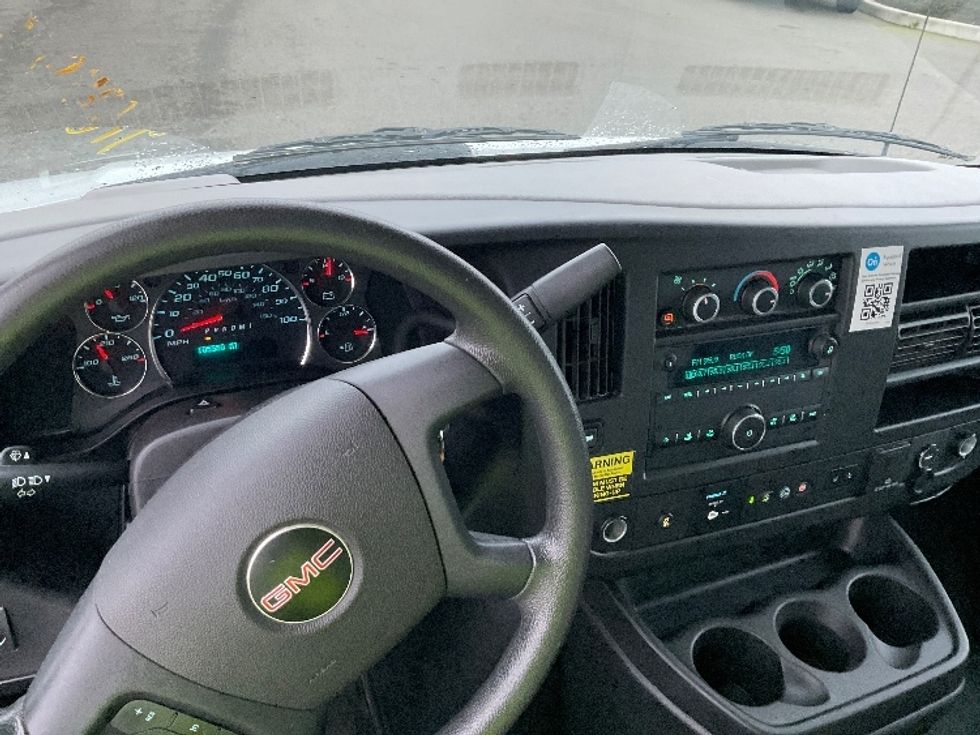 Light Duty Box Truck-Light and Medium Duty Trucks-GMC-2021-Savana G33903-Everett-WA-105,551\n\t\tmiles-$ 30,000 - Image 15