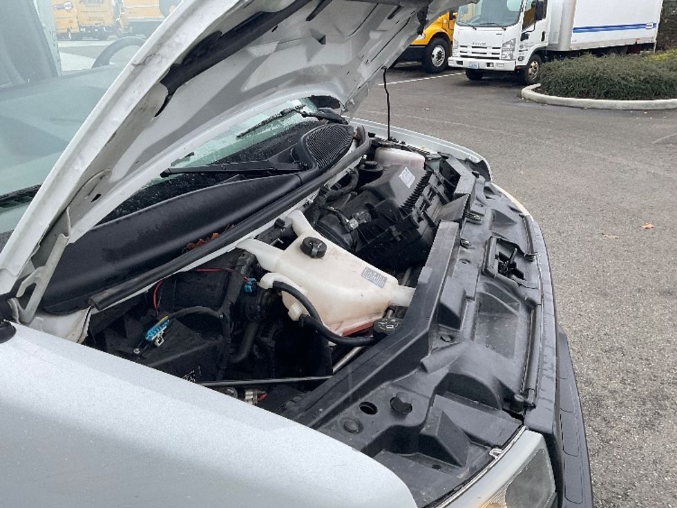 Light Duty Box Truck-Light and Medium Duty Trucks-GMC-2021-Savana G33903-Everett-WA-105,551\n\t\tmiles-$ 30,000 - Image 20