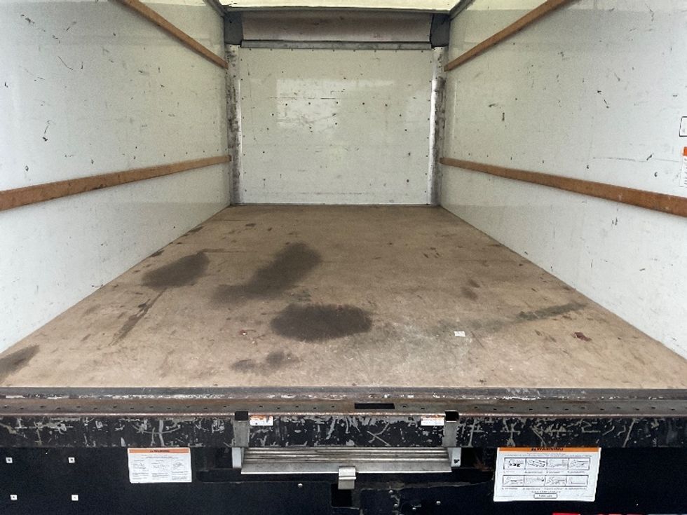 Light Duty Box Truck-Light and Medium Duty Trucks-GMC-2021-Savana G33903-Everett-WA-105,551\n\t\tmiles-$ 30,000 - Image 8