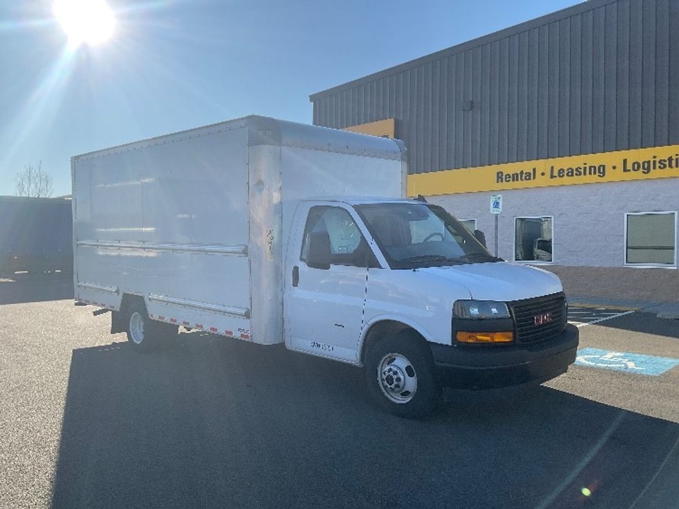 Light Duty Box Truck-Light and Medium Duty Trucks-GMC-2021-Savana G33903-Everett-WA-110,146\n\t\tmiles-$ 29,500 - Image 1