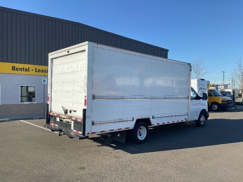 Light Duty Box Truck-Light and Medium Duty Trucks-GMC-2021-Savana G33903-Everett-WA-110,146\n\t\tmiles-$ 29,500 - Image 11