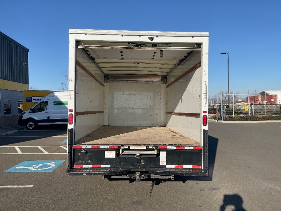 Light Duty Box Truck-Light and Medium Duty Trucks-GMC-2021-Savana G33903-Everett-WA-110,146\n\t\tmiles-$ 29,500 - Image 7