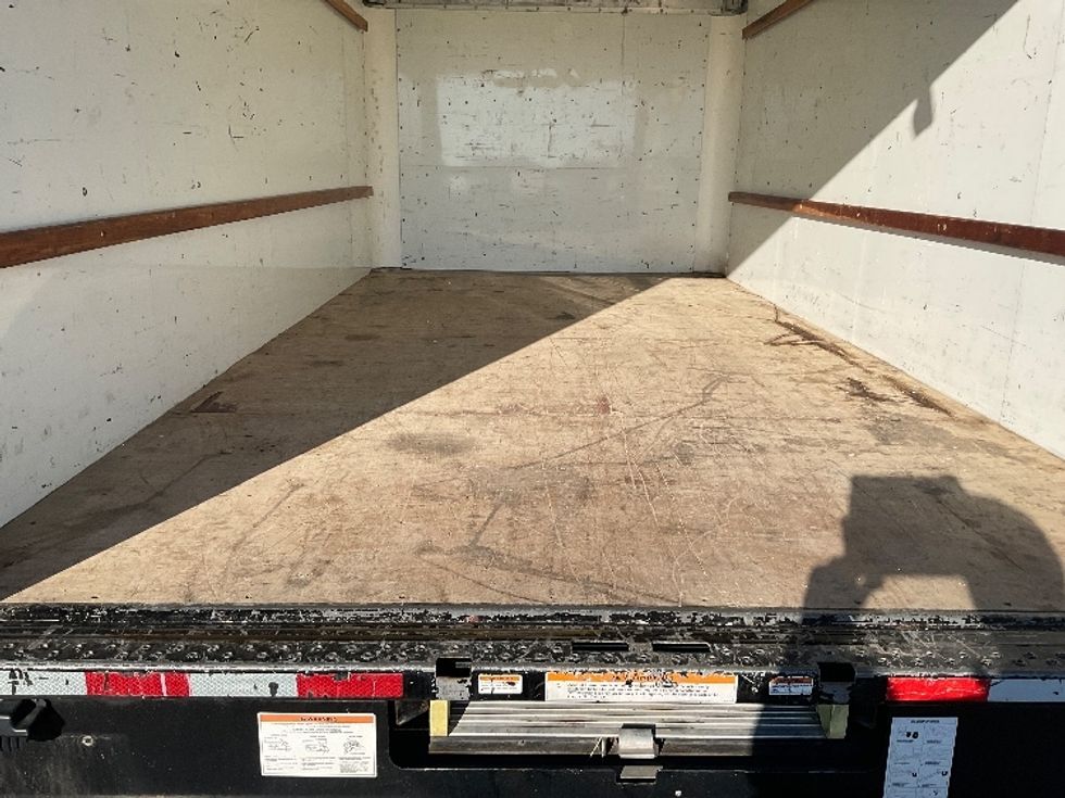 Light Duty Box Truck-Light and Medium Duty Trucks-GMC-2021-Savana G33903-Everett-WA-110,146\n\t\tmiles-$ 29,500 - Image 8