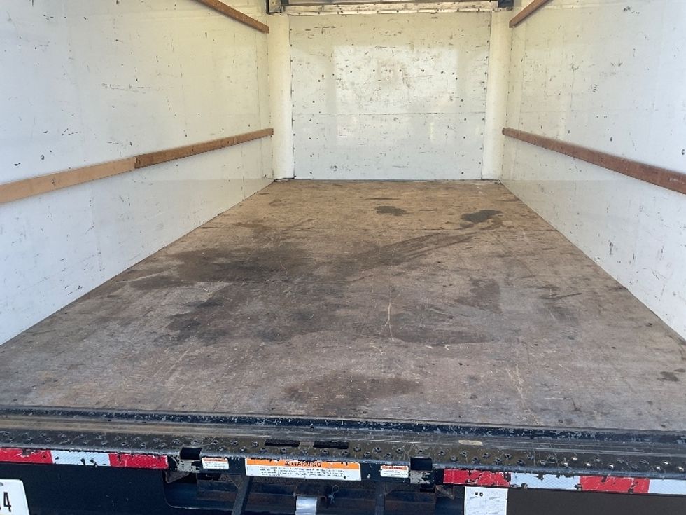 Light Duty Box Truck-Light and Medium Duty Trucks-GMC-2021-Savana G33903-Everett-WA-115,323\n\t\tmiles-$ 29,000 - Image 10