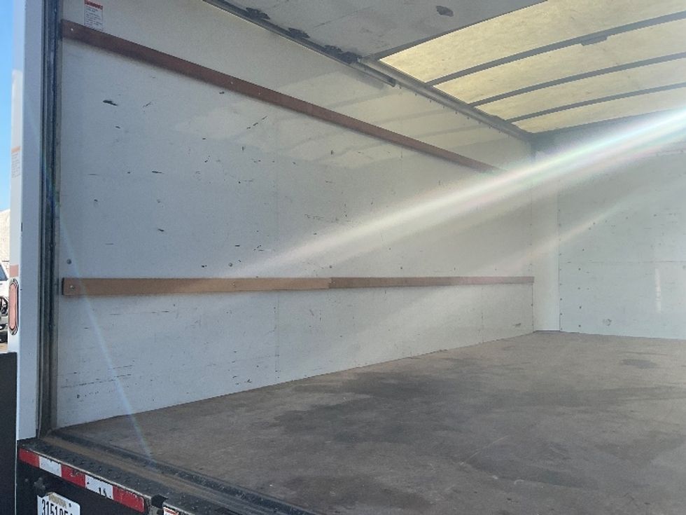 Light Duty Box Truck-Light and Medium Duty Trucks-GMC-2021-Savana G33903-Everett-WA-115,323\n\t\tmiles-$ 29,000 - Image 11