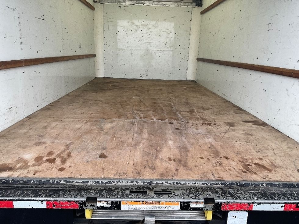 Light Duty Box Truck-Light and Medium Duty Trucks-GMC-2021-Savana G33903-Everett-WA-115,877\n\t\tmiles-$ 28,750 - Image 8