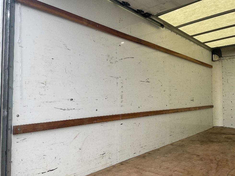 Light Duty Box Truck-Light and Medium Duty Trucks-GMC-2021-Savana G33903-Everett-WA-115,877\n\t\tmiles-$ 28,750 - Image 9