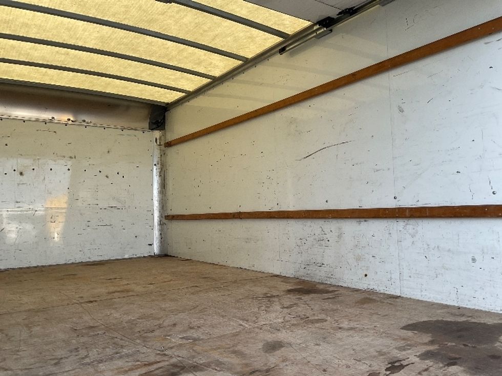 Light Duty Box Truck-Light and Medium Duty Trucks-GMC-2021-Savana G33903-Everett-WA-116,134\n\t\tmiles-$ 29,250 - Image 12
