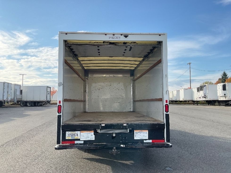 Light Duty Box Truck-Light and Medium Duty Trucks-GMC-2021-Savana G33903-Everett-WA-116,134\n\t\tmiles-$ 29,250 - Image 8