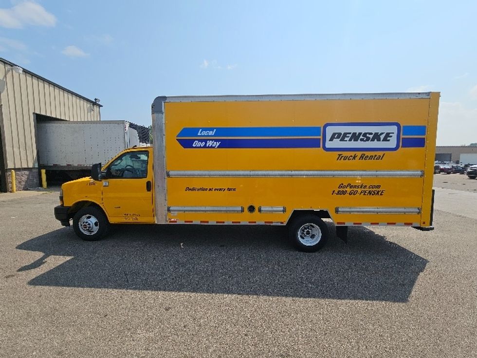 Light Duty Box Truck-Light and Medium Duty Trucks-GMC-2021-Savana G33903-Faribault-MN-78,062\n\t\tmiles-$ 28,000 - Image 4