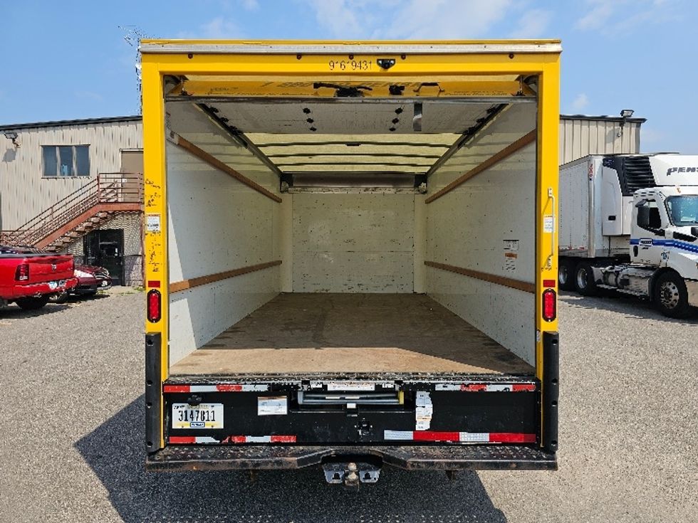 Light Duty Box Truck-Light and Medium Duty Trucks-GMC-2021-Savana G33903-Faribault-MN-78,062\n\t\tmiles-$ 28,000 - Image 8