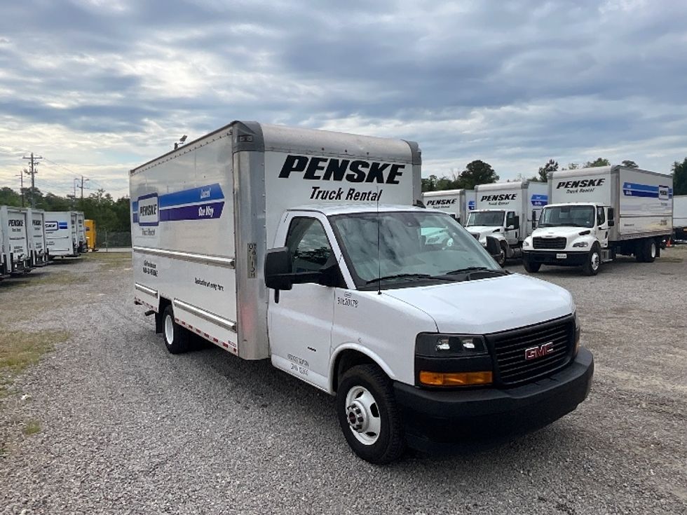 Light Duty Box Truck-Light and Medium Duty Trucks-GMC-2021-Savana G33903-Fayetteville-NC-106,724\n\t\tmiles-$ 29,000 - Image 1