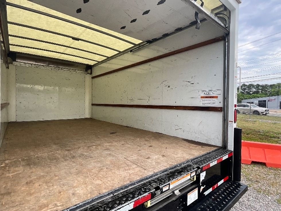 Light Duty Box Truck-Light and Medium Duty Trucks-GMC-2021-Savana G33903-Fayetteville-NC-106,724\n\t\tmiles-$ 29,000 - Image 10