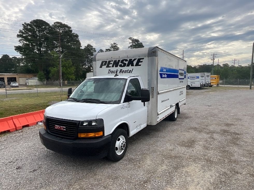 Light Duty Box Truck-Light and Medium Duty Trucks-GMC-2021-Savana G33903-Fayetteville-NC-106,724\n\t\tmiles-$ 29,000 - Image 2
