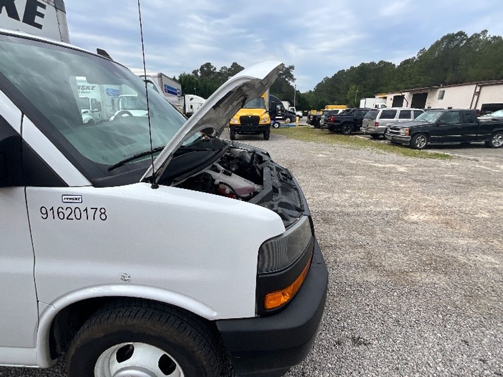 Light Duty Box Truck-Light and Medium Duty Trucks-GMC-2021-Savana G33903-Fayetteville-NC-106,724\n\t\tmiles-$ 29,000 - Image 21