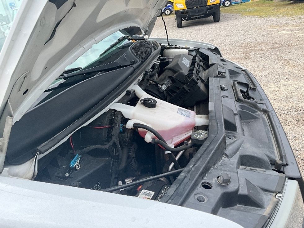 Light Duty Box Truck-Light and Medium Duty Trucks-GMC-2021-Savana G33903-Fayetteville-NC-106,724\n\t\tmiles-$ 29,000 - Image 22