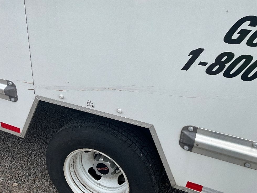 Light Duty Box Truck-Light and Medium Duty Trucks-GMC-2021-Savana G33903-Fayetteville-NC-106,724\n\t\tmiles-$ 29,000 - Image 24