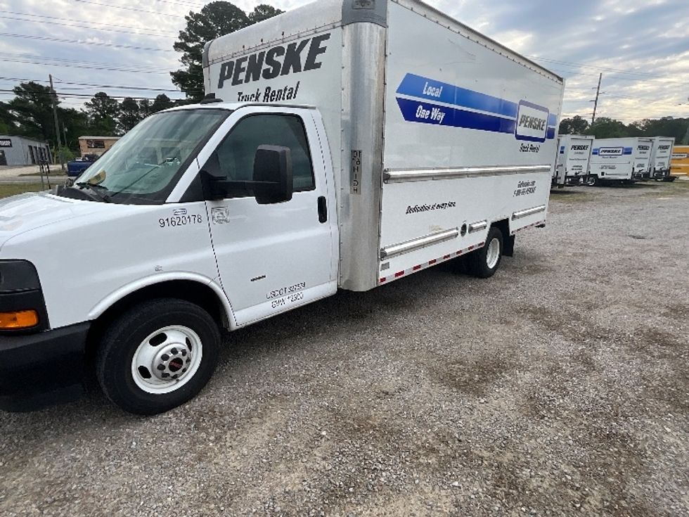 Light Duty Box Truck-Light and Medium Duty Trucks-GMC-2021-Savana G33903-Fayetteville-NC-106,724\n\t\tmiles-$ 29,000 - Image 4