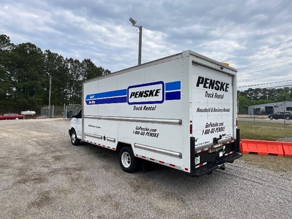 Light Duty Box Truck-Light and Medium Duty Trucks-GMC-2021-Savana G33903-Fayetteville-NC-106,724\n\t\tmiles-$ 29,000 - Image 5