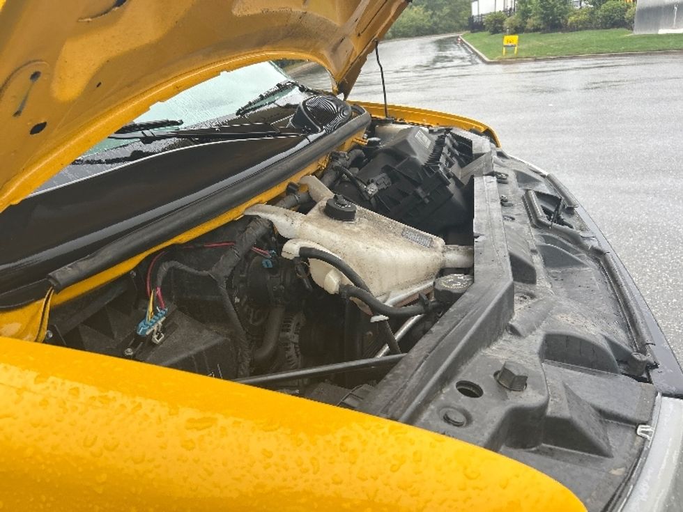 Light Duty Box Truck-Light and Medium Duty Trucks-GMC-2021-Savana G33903-Fitchburg-MA-106,864\n\t\tmiles-$ 23,750 - Image 22