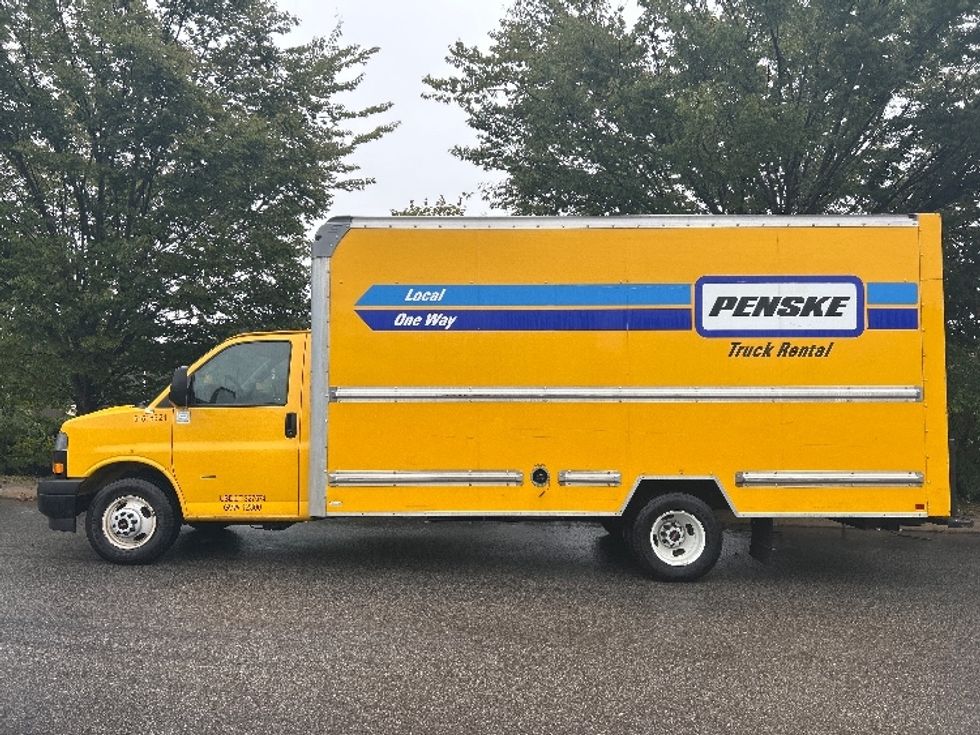 Light Duty Box Truck-Light and Medium Duty Trucks-GMC-2021-Savana G33903-Fitchburg-MA-106,864\n\t\tmiles-$ 23,750 - Image 4