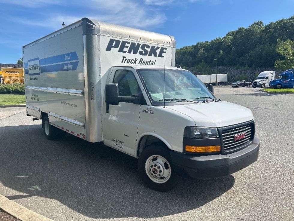 Light Duty Box Truck-Light and Medium Duty Trucks-GMC-2021-Savana G33903-Fitchburg-MA-81,555\n\t\tmiles-$ 28,250 - Image 1